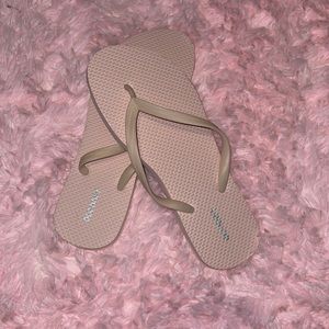 Old navy flip flops